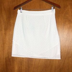Francesca’s Collection Paraella white mini skirt L